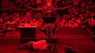 The Fiend signed his contract with blood on the go-home episode of SmackDown